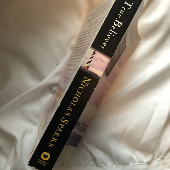 Nicholas Sparks Book True Believer - Picture 3 of 3